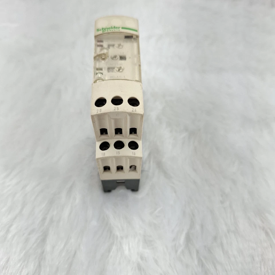 Telemecanique RM4UB35 Schneider Electric RM4UB35 Relay